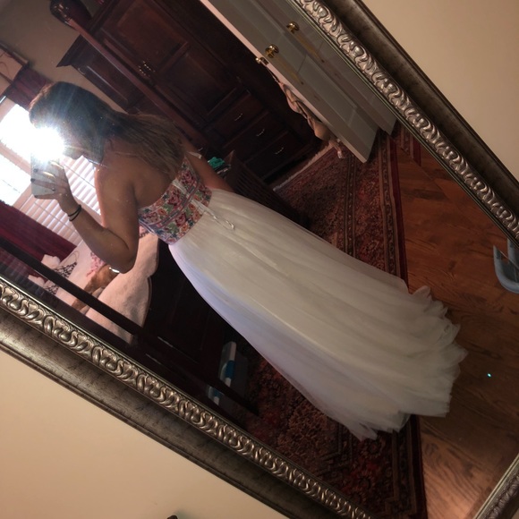 Sherri Hill Prom Dress - Picture 2 of 3